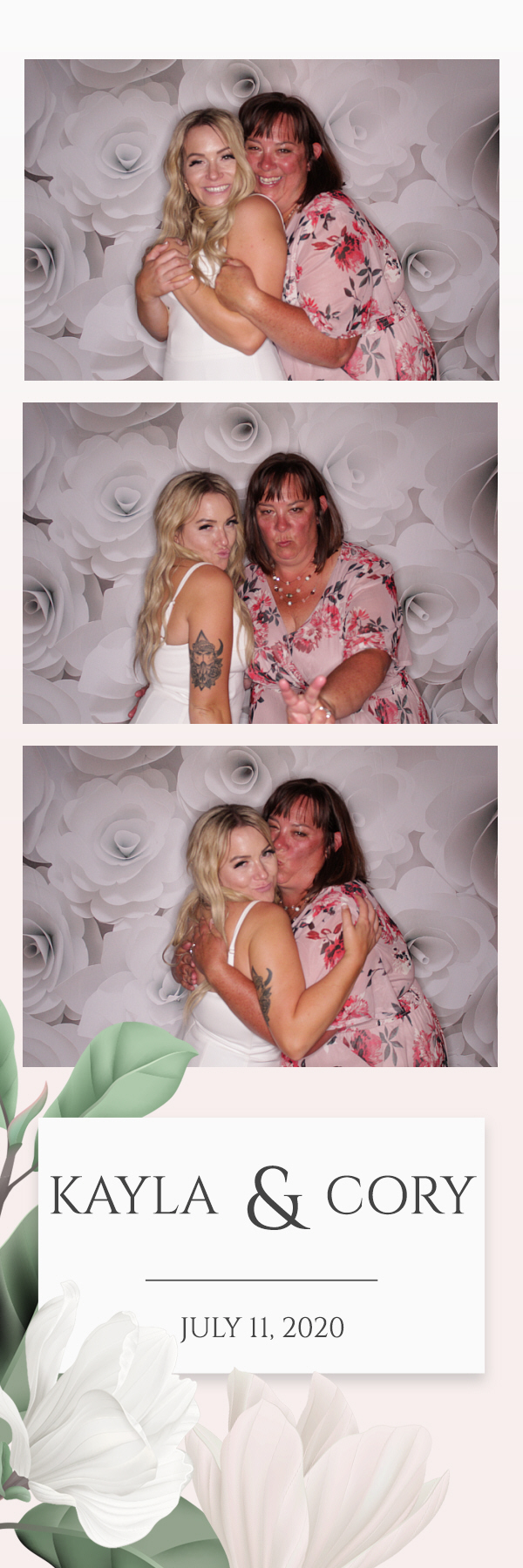Kayla and Cory Wedding | View more photos from the event at gallery.photoboothbillings.com/u/PhotoBoothBillings/Kayla-and-Cory-Wedding